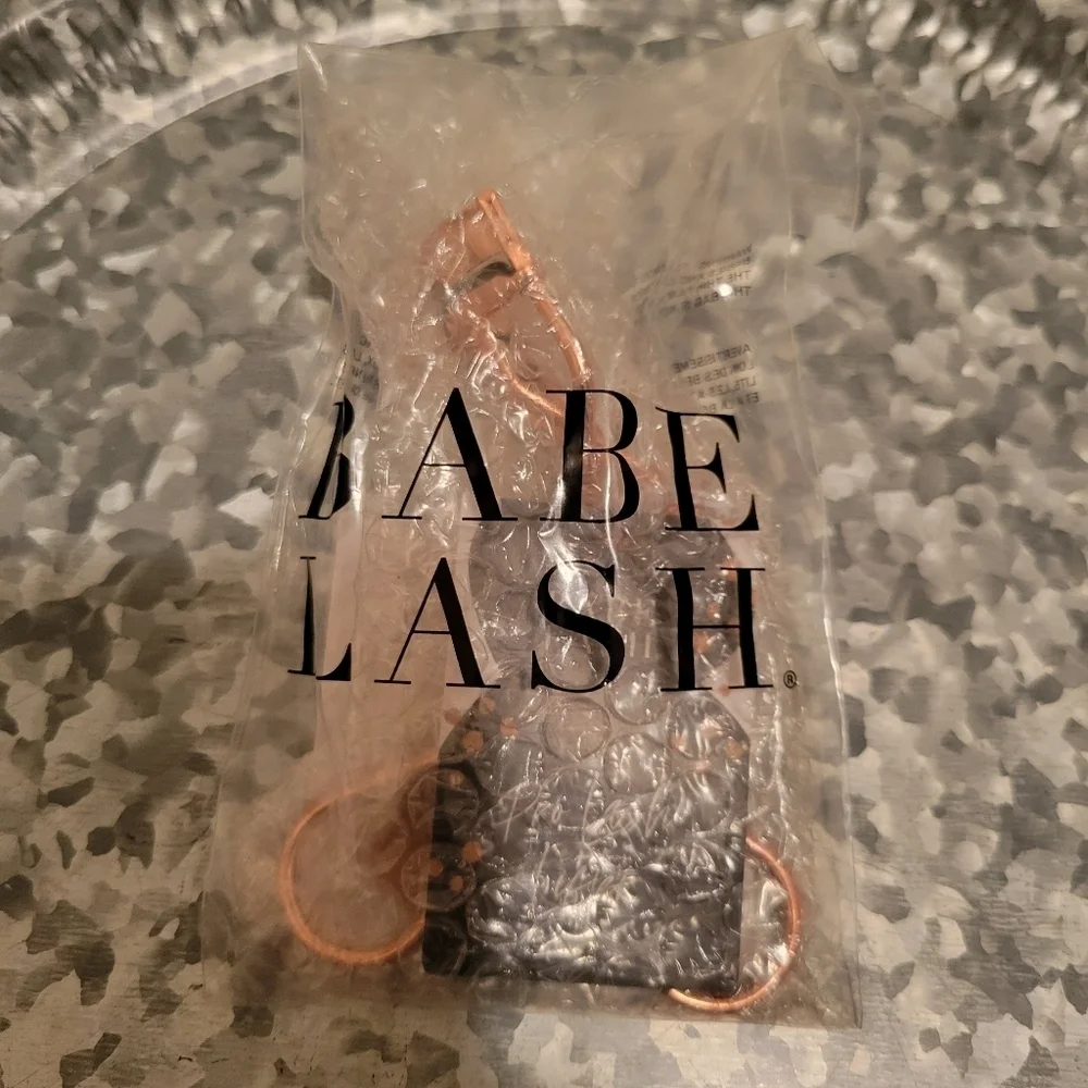 ⭐️40% Off⭐️ Babe Lash Rose Gold Eyelash Curler
